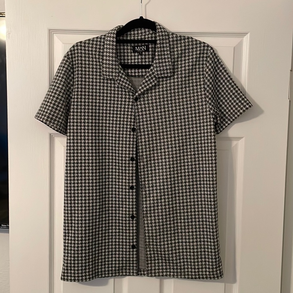 Boohoo man short sleeve shirt